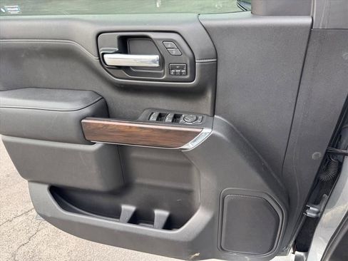 Used 2021 GMC Sierra 1500 SLT image 16
