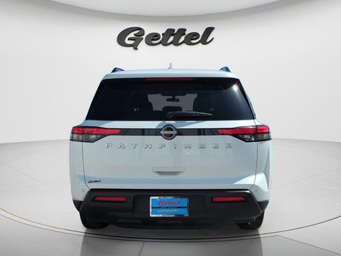 Certified 2025 Nissan Pathfinder SV image 13