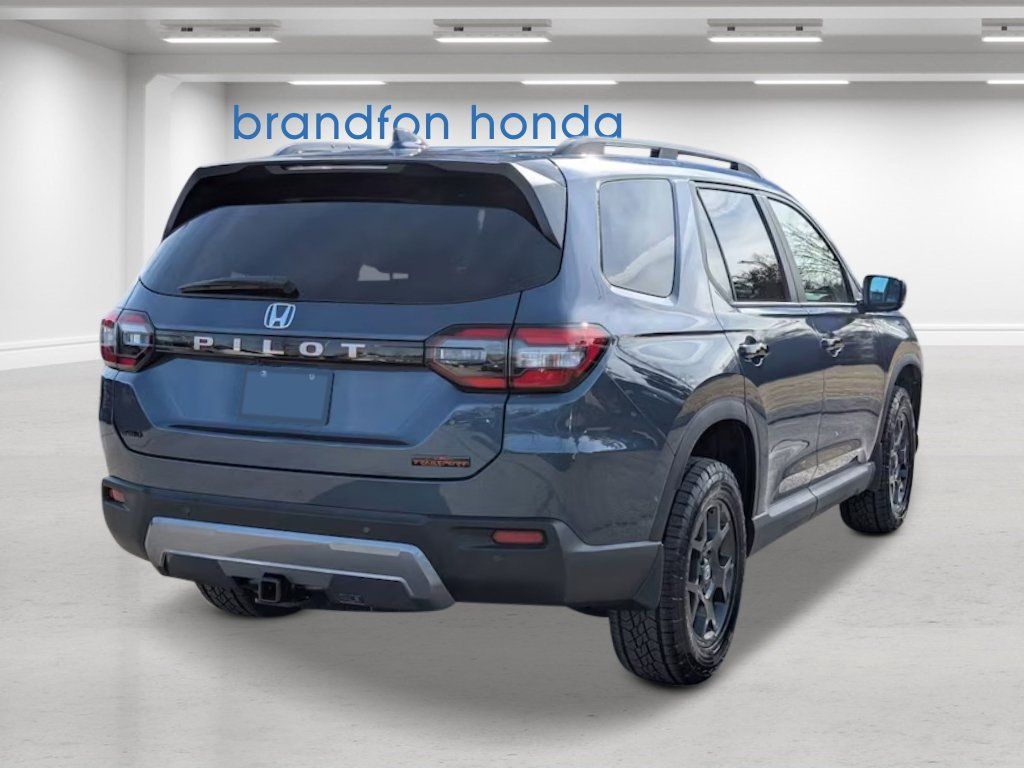 New 2026 Honda Pilot TrailSport image 5