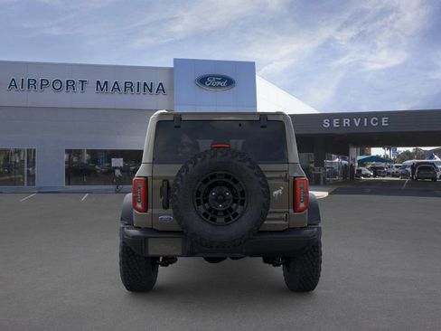 New 2026 Ford Bronco Badlands image 6