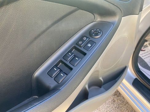 Used 2016 Kia Forte LX FWD image 12