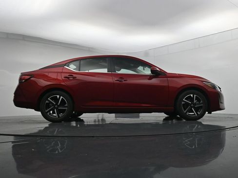Used 2024 Nissan Sentra SV FWD image 38