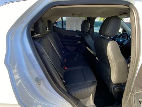 Used 2025 Buick Encore GX Preferred image 38