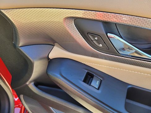 Used 2022 Chevrolet Traverse Premier image 8