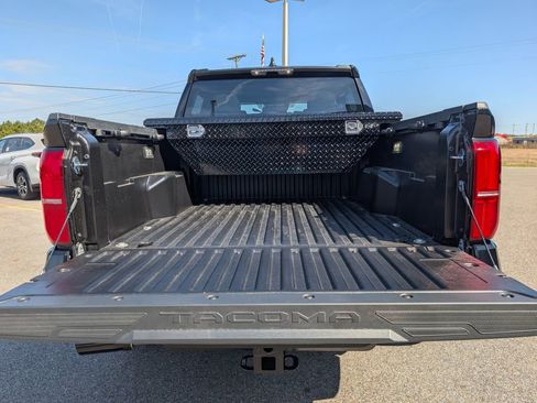 New 2026 Toyota Tacoma SR5 AWD/4WD image 31