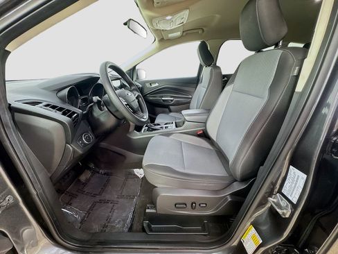 Used 2019 Ford Escape SE image 24