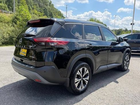 Used 2023 Nissan Rogue SV w/ SV Premium Package AWD/4WD image 12