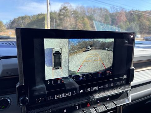 Used 2025 GMC Hummer EV 2X AWD/4WD image 20