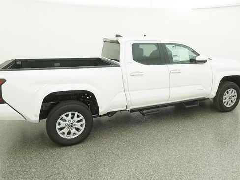 New 2026 Toyota Tacoma SR5 image 10