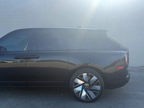 Used 2019 Rolls-Royce Cullinan AWD/4WD image 5
