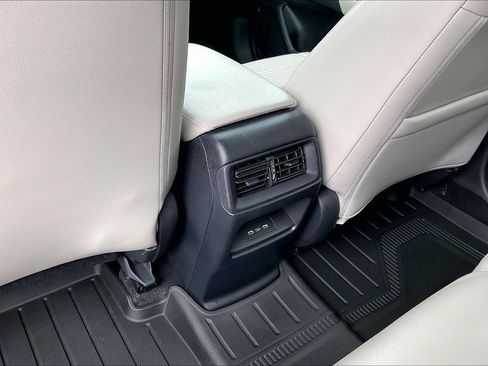 Used 2024 Honda CR-V EX-L image 12