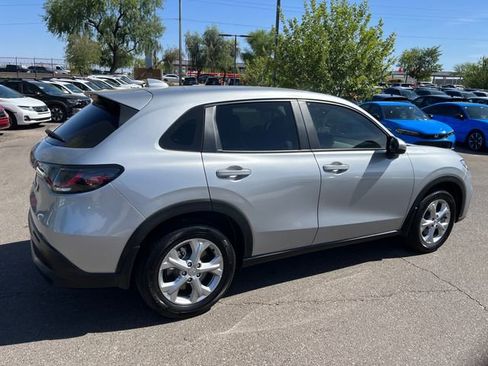 Certified 2025 Honda HR-V LX image 12