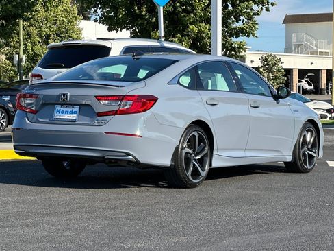 Used 2022 Honda Accord Sport image 9