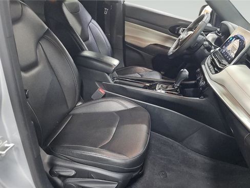 Used 2025 Jeep Compass Limited AWD/4WD image 12