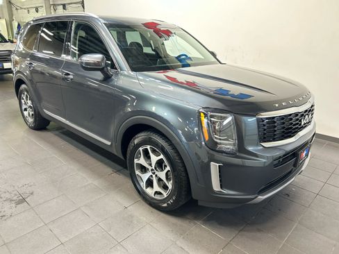 Used 2022 Kia Telluride EX AWD/4WD image 2
