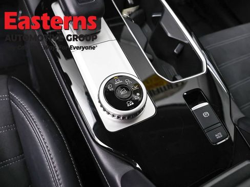 Used 2025 Mitsubishi Outlander SE AWD/4WD image 20