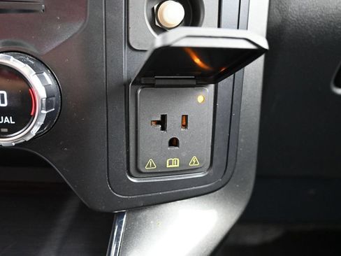 Used 2021 Ford F150 Lariat w/ Equipment Group 502A High AWD/4WD image 13