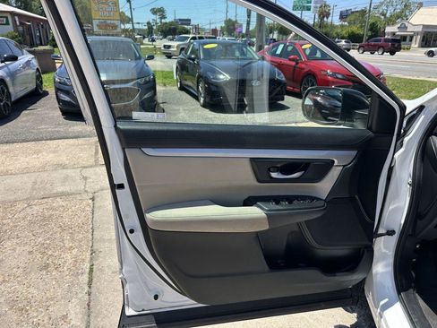Used 2020 Honda CR-V LX image 10