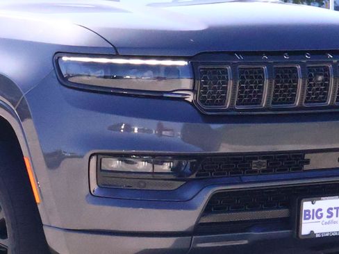 Used 2022 Jeep Grand Wagoneer Series II AWD/4WD image 9