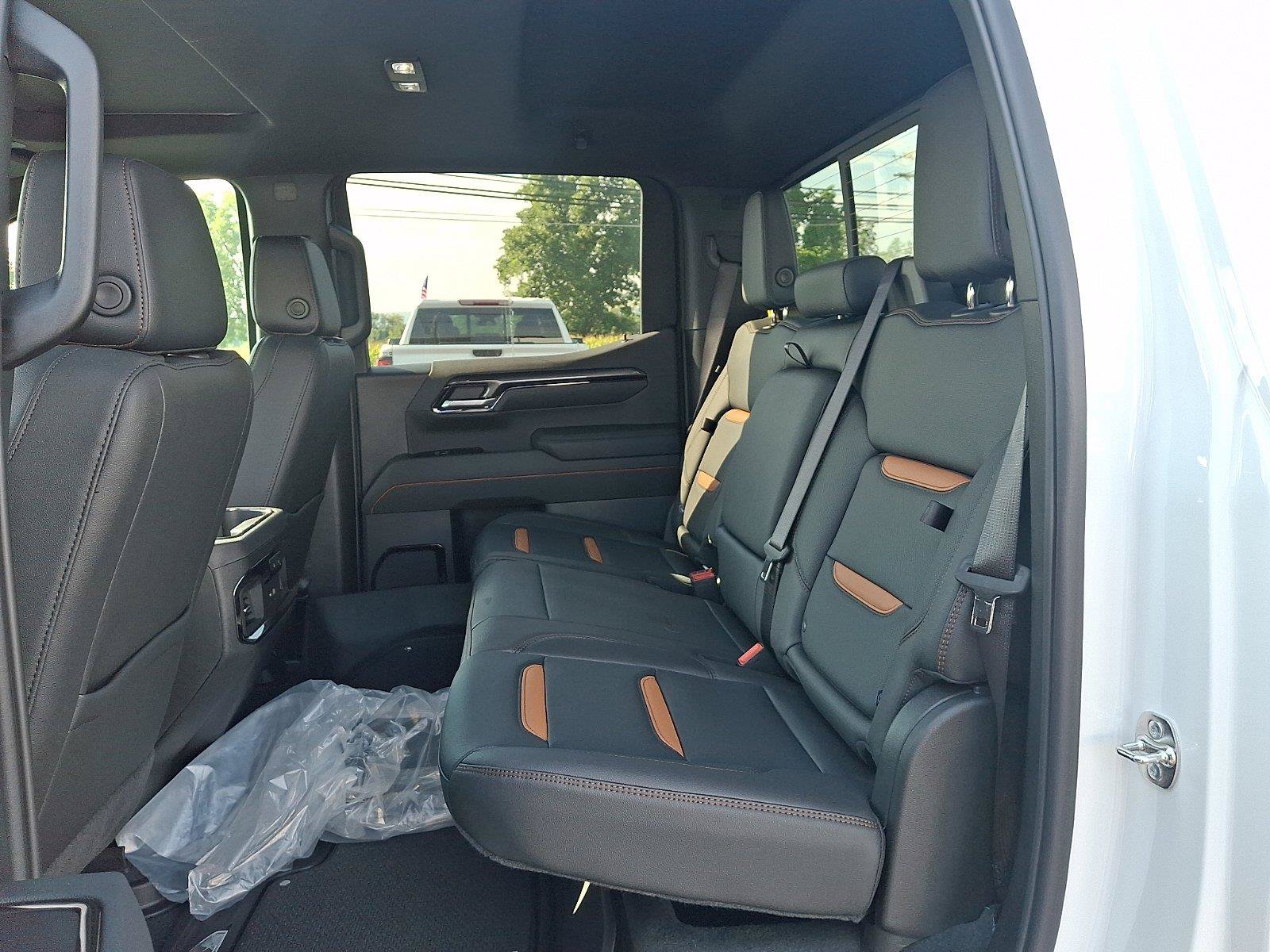New 2026 GMC Sierra 1500 AT4 w/ AT4 Premium Package AWD/4WD image 5