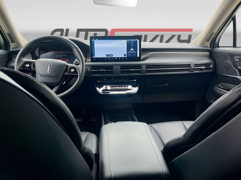 Used 2025 Lincoln Corsair Reserve FWD image 22