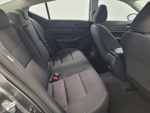 Used 2025 Nissan Altima 2.5 SV FWD image 19