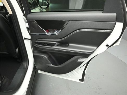 Used 2023 Lincoln Corsair Reserve image 25