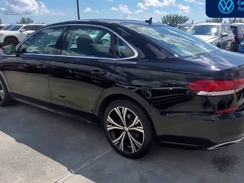 Used 2022 Volkswagen Passat 2.0T SE FWD image 6