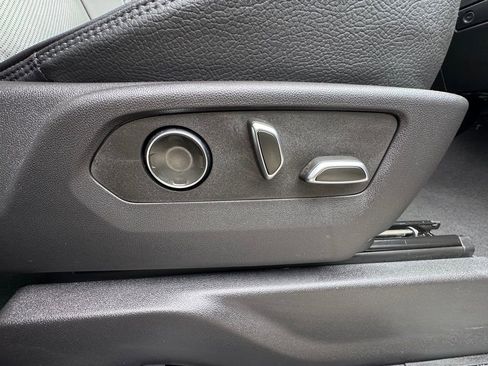 Used 2025 GMC Sierra 3500 Denali w/ Denali Reserve Package image 78