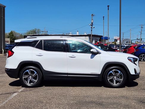 Used 2020 GMC Terrain SLT image 11