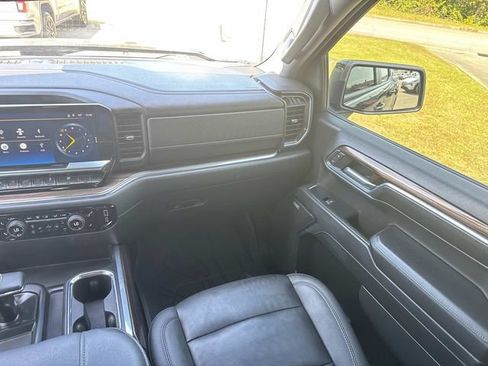 Used 2024 Chevrolet Silverado 1500 RST w/ Dark Appearance Package AWD/4WD image 18