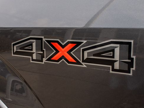 Used 2015 Ford F150 Lariat w/ Equipment Group 501A Mid image 12