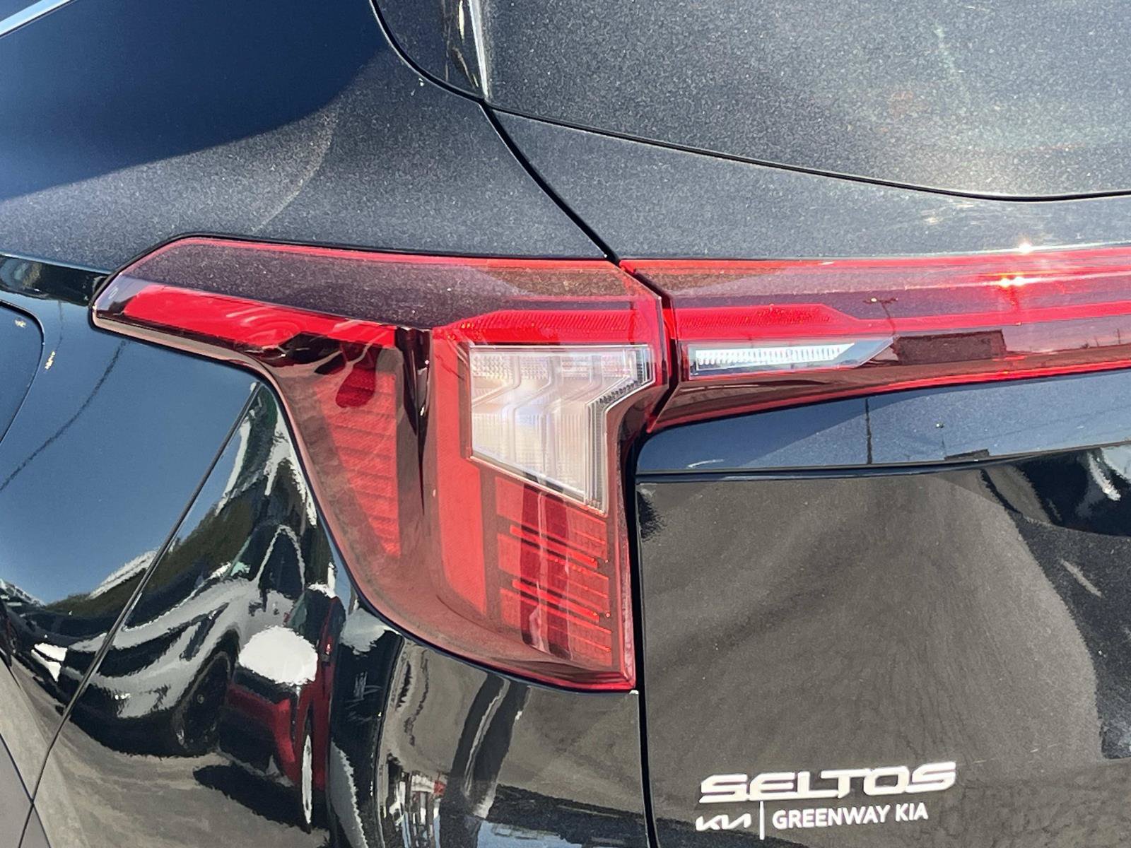 Used 2024 Kia Seltos S AWD/4WD image 10
