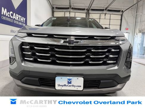 Used 2025 Chevrolet Equinox LT AWD/4WD image 10