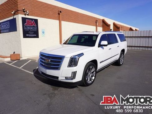 Used 2020 Cadillac Escalade ESV Platinum image 34