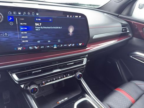 Used 2024 Chevrolet Traverse RS w/ LPO, Floor Liner Package image 22