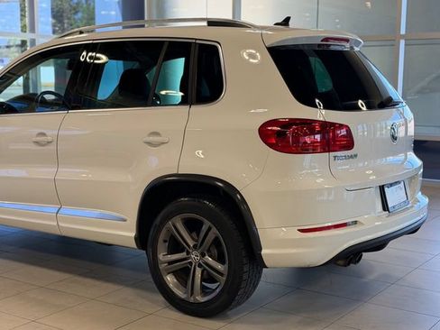 Used 2017 Volkswagen Tiguan Sport AWD/4WD image 13