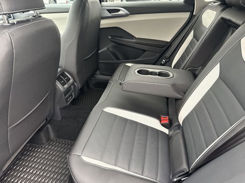 New 2026 Volkswagen Taos SEL AWD/4WD image 30