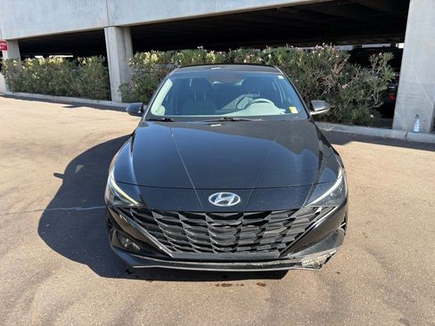 Used 2023 Hyundai Elantra SEL FWD image 3