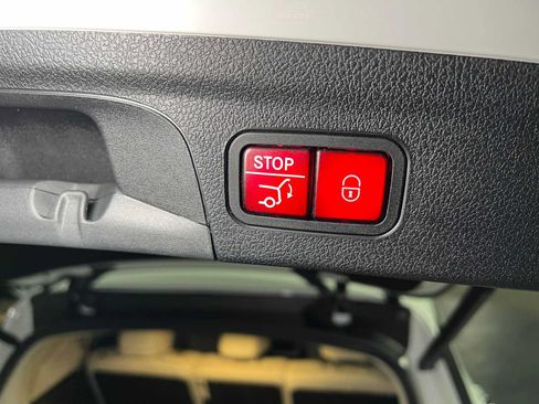 Used 2022 Mercedes-Benz GLE 350 4MATIC image 17