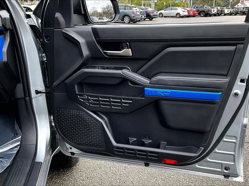 Certified 2025 Toyota Tacoma TRD Off-Road image 22