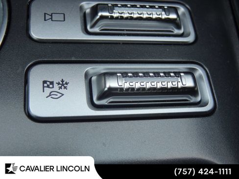 Used 2026 Lincoln Nautilus Premier w/ Equipment Group 102A AWD/4WD image 35
