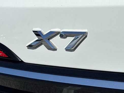 Used 2025 BMW X7 xDrive40i image 10