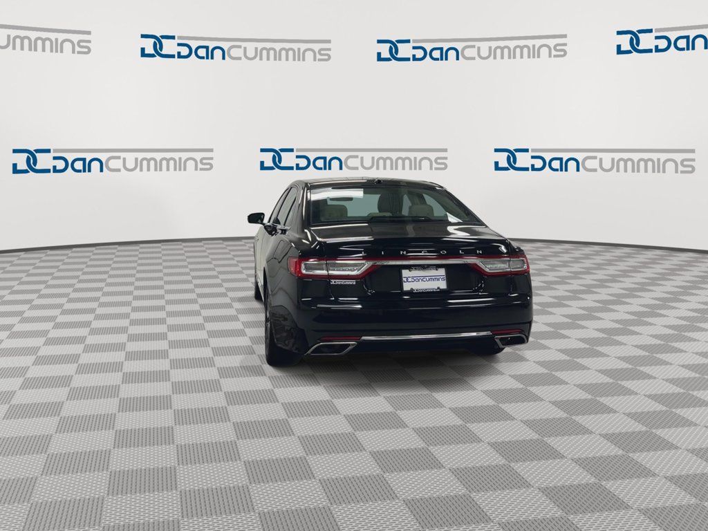 Used 2017 Lincoln Continental Select AWD/4WD image 7