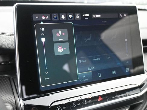 New 2026 Jeep Compass Latitude image 37