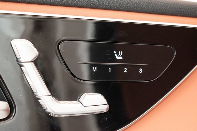 Used 2025 Mercedes-Benz GLC 300 4MATIC image 20