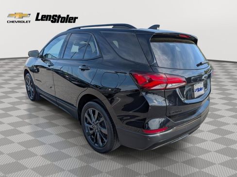 Used 2023 Chevrolet Equinox RS image 3
