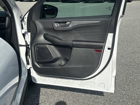 Certified 2025 Ford Escape Active FWD image 16