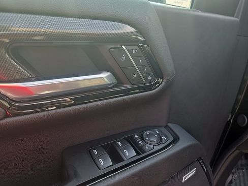 Used 2024 GMC Sierra 2500 AT4 w/ AT4 Preferred Package image 10