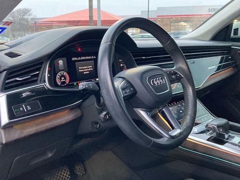 Used 2019 Audi Q8 Prestige w/ Luxury Package image 8